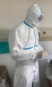 新型冠状病毒使用什么防护服?